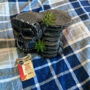 “Skull Cave” Reptile Tank Decor